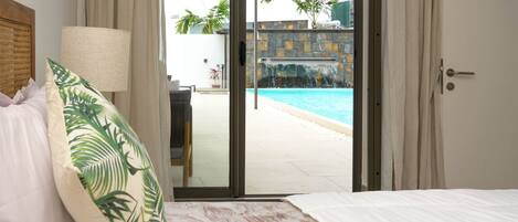 3 bedrooms, in-room safe, iron/ironing board, WiFi