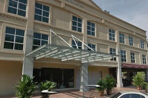 Exterior - Aeton Hotel Nilai (Nilai)