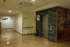Ảnh chưa phân loại, 4 trong số 17 ảnh, nút