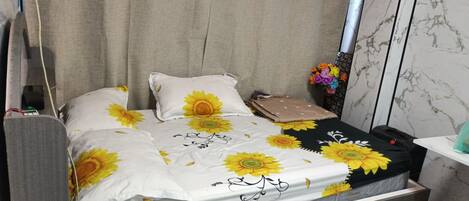 1 bedroom, iron/ironing board, WiFi