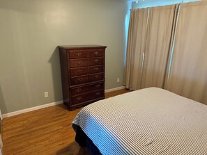 4 chambres, fer et planche Ă repasser, Wi-Fi, literie fournie