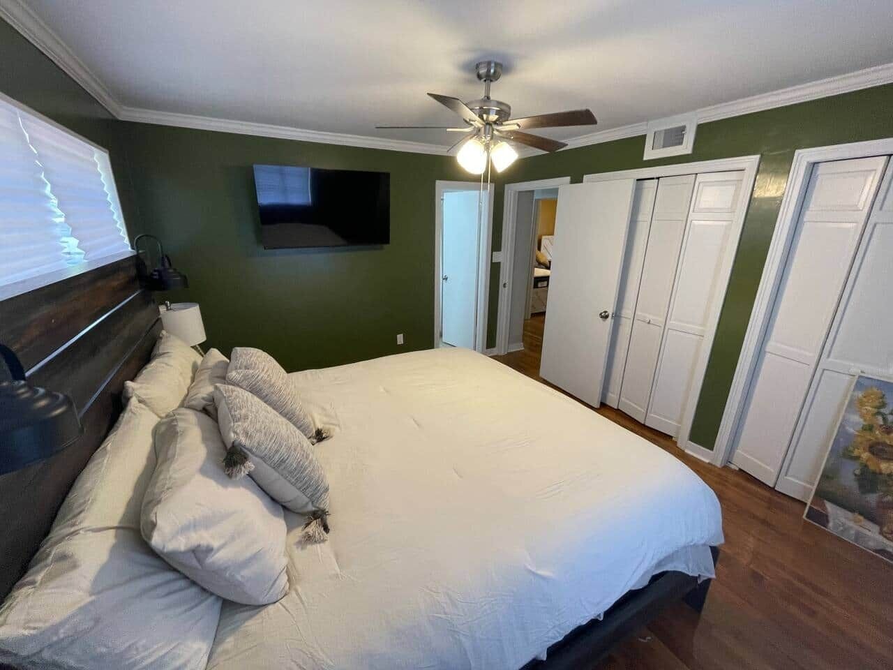 4 bedrooms, WiFi, bed sheets