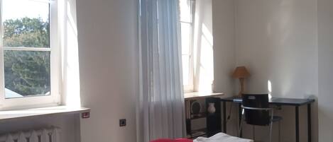 1 bedroom, iron/ironing board, Internet, bed sheets