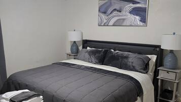 3 chambres, fer et planche Ă repasser, Wi-Fi, draps fournis