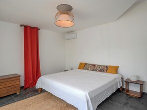 1 chambre, lit de bébé portatif, Wi-Fi, literie fournie