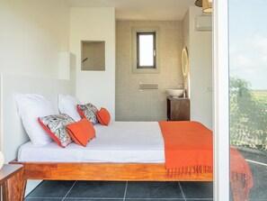 2 chambres, lit de bébé portatif, Wi-Fi, literie fournie