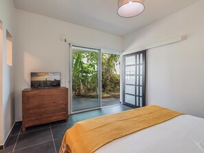 2 chambres, lit de bébé portatif, Wi-Fi, literie fournie