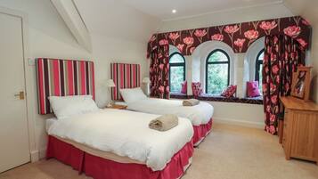 9 bedrooms, individually decorated, individually furnished, free WiFi