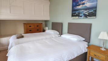 9 Schlafzimmer, individuell dekoriert, individuell eingerichtet