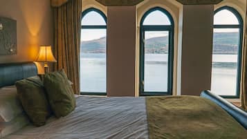 9 bedrooms, individually decorated, individually furnished, free WiFi