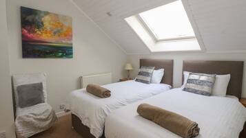 9 bedrooms, individually decorated, individually furnished, free WiFi