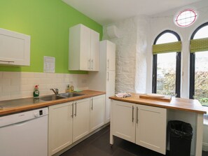 Lavavajillas y utensilios de cocina