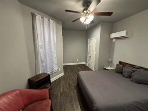 1 chambre, fer et planche à repasser, Wi-Fi, literie fournie