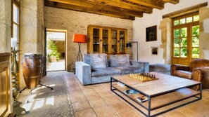 TV, fireplace, table tennis