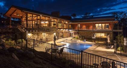 Pika Point - 1BR Casita, Mountain Views, Perfect for couples and solo travelers!