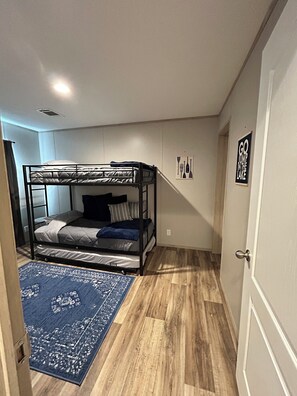 3 chambres, bureau, lit parapluie, Wi-Fi gratuit