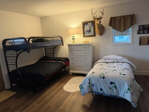 2 sovrum och sängkläder