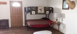 2 soveværelser, sengetøj