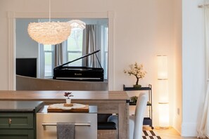 Interior - County Cove: Newly Renovated Century Home (Carrying Place)