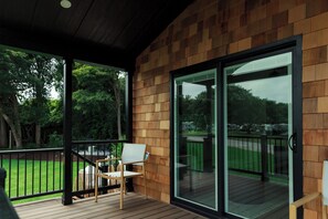 Cottage, 2 Bedrooms, Patio | Free WiFi, bed sheets