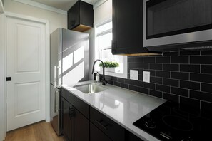 Cottage, 2 Bedrooms, Patio | Free WiFi, bed sheets