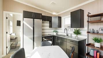 Casa de campo, 1 quarto, varanda | Wi-Fi de cortesia, roupa de cama