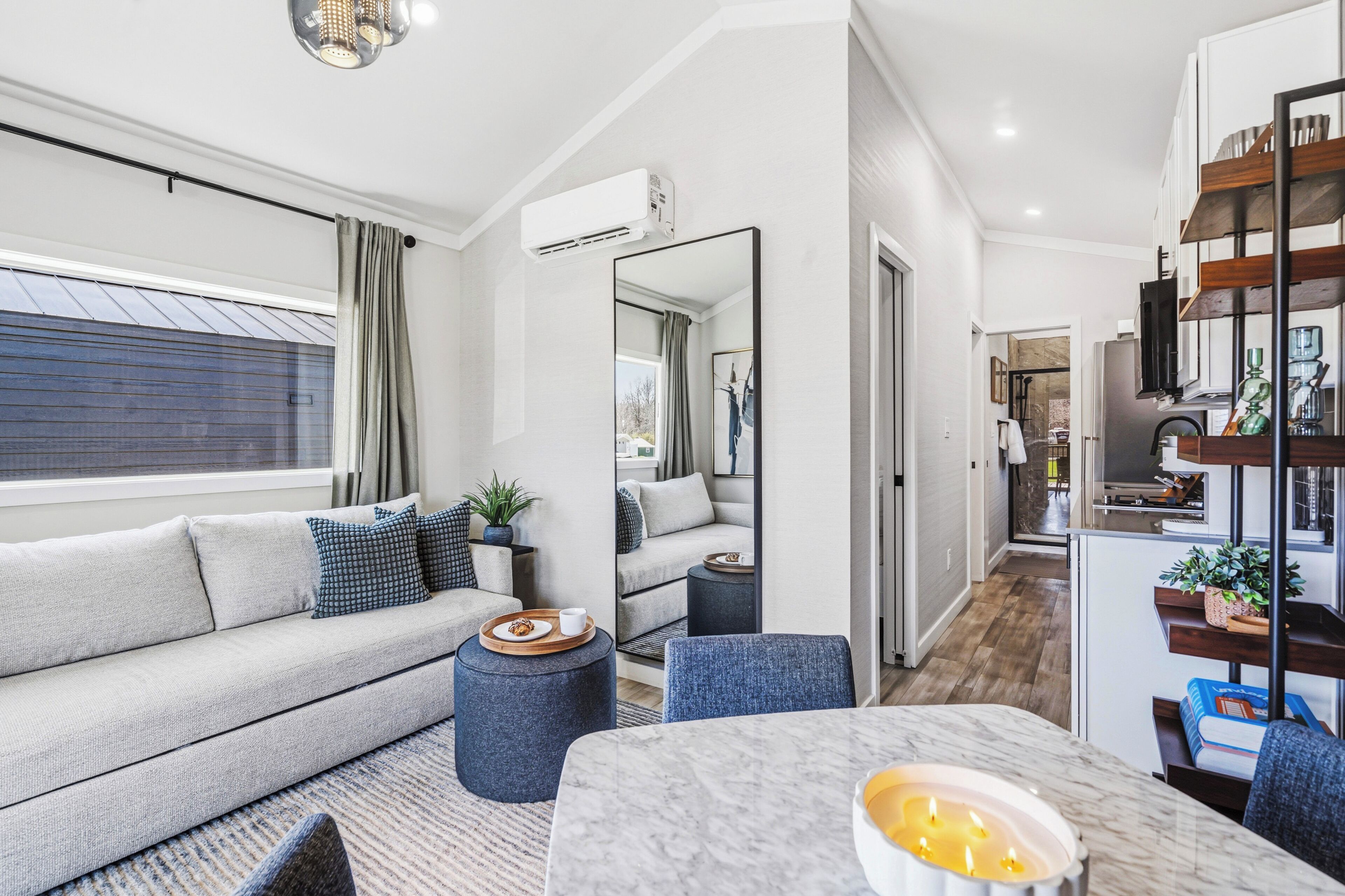 Ferienhaus, 2 Schlafzimmer, Terrasse | Wohnzimmer | Flachbildfernseher