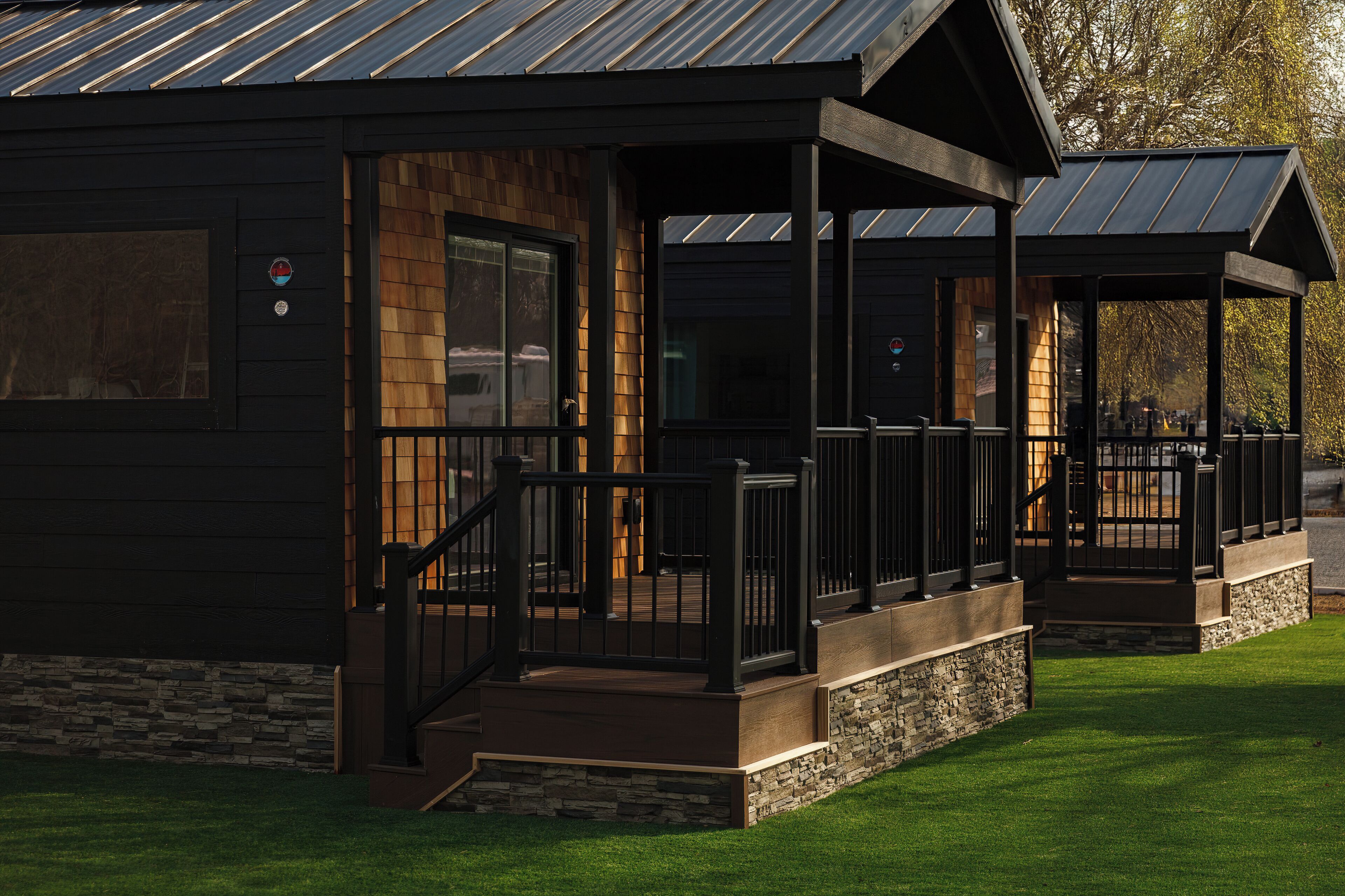 Cottage, 2 Bedrooms, Patio | Free WiFi, bed sheets