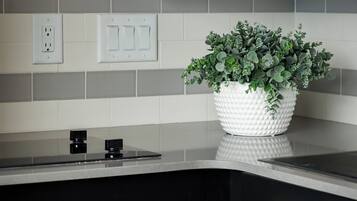 Cottage, 1 Bedroom, Patio | Free WiFi, bed sheets