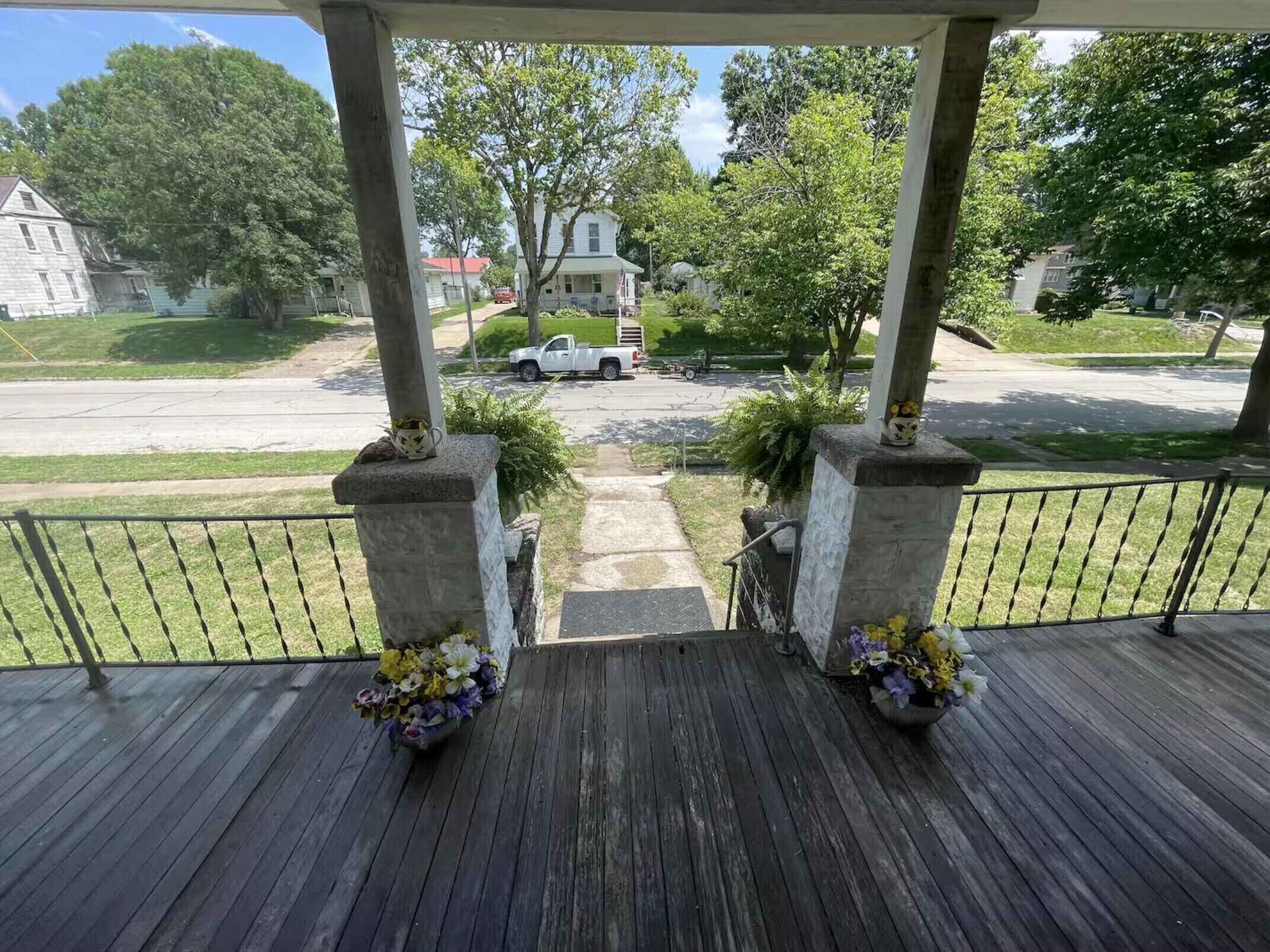 المنطقة المحيطة بالمنشأة