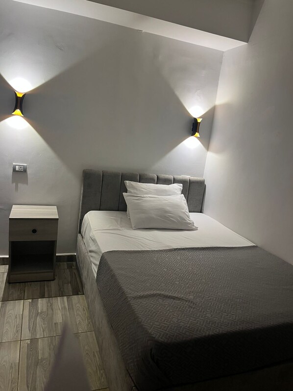 3 bedrooms, WiFi, bed sheets