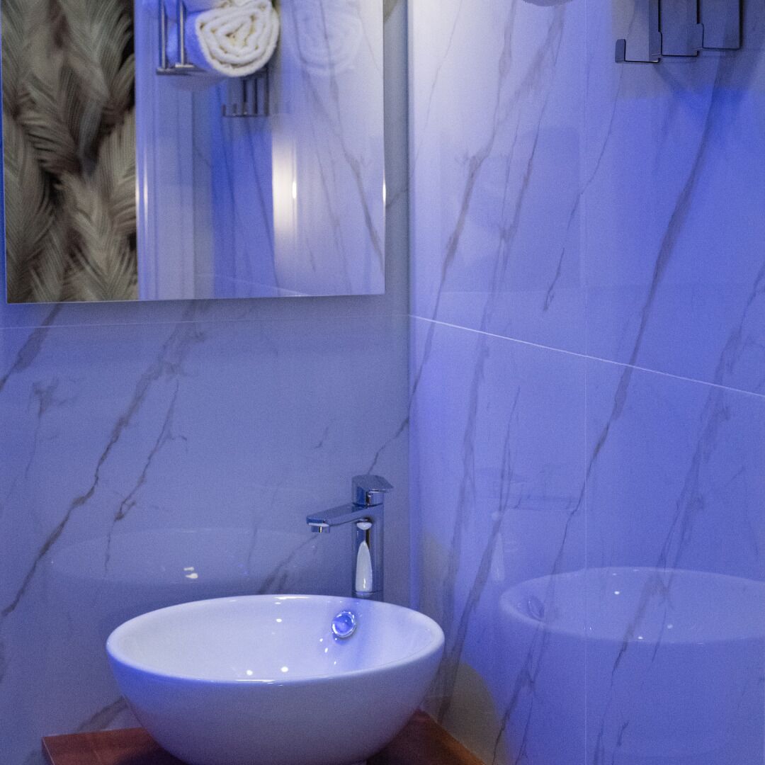 Triple Room, Private Bathroom | Bathroom | Hydromassage showerhead, hair dryer, bidet