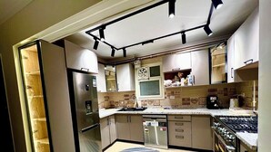 Microwave, oven, stovetop, dishwasher - Elegant apartment in beautiful Compound in New Cairo with 3-bedroom AC (new cairo)
