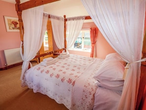 3 bedrooms, individually decorated, individually furnished, free WiFi - Coachman's Cottage (Ipswich)