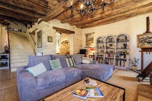 TV, books