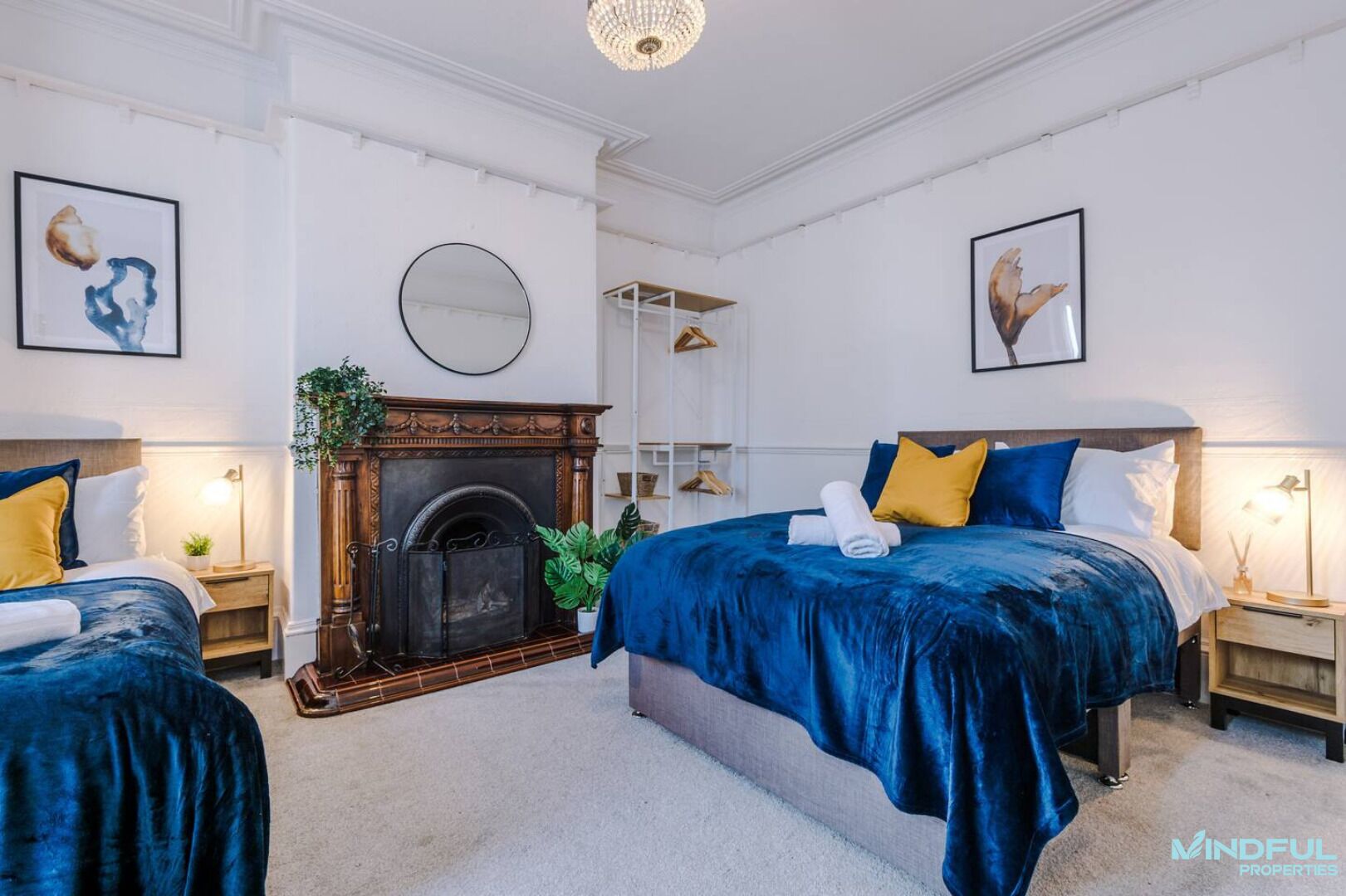 5 bedrooms, iron/ironing board, WiFi, bed sheets