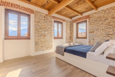 Verdunkelungsvorhänge, schallisolierte Zimmer, Bügeleisen/Bügelbrett. Casa Tabarini