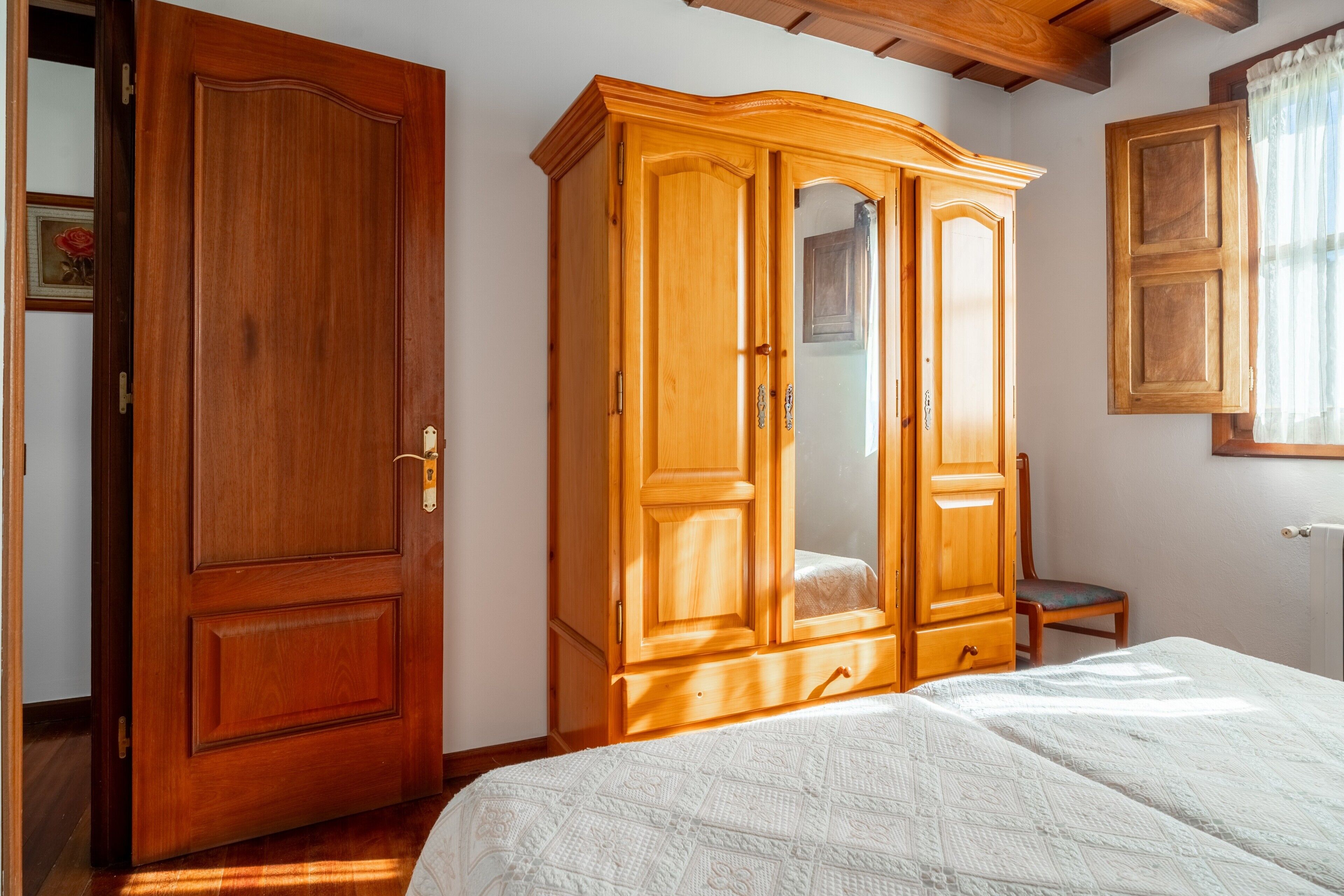 2 chambres, fer et planche à repasser, draps fournis