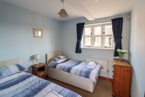 Cottage | 2 bedrooms, individually decorated, individually furnished, free WiFi - Wheelwright's Cottage (Ipswich)