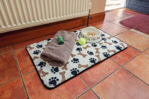 Cottage | Interior - Wheelwright's Cottage (Ipswich)