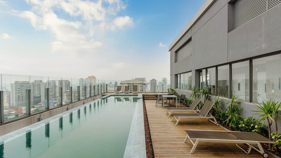 Aptos modernos em prédio com piscina a 300m do metrô - UOYs