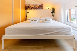 1 bedroom, iron/ironing board, Internet, bed sheets - Netflix&Chill's Nest (Rome)