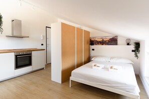 1 bedroom, iron/ironing board, Internet, bed sheets