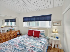 1 bedroom, Internet, bed sheets - NEW! 1-bed condo in Carp, Steps to Sand! (Carpinteria)