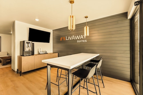 LivAway Suites Orem-Vineyard 