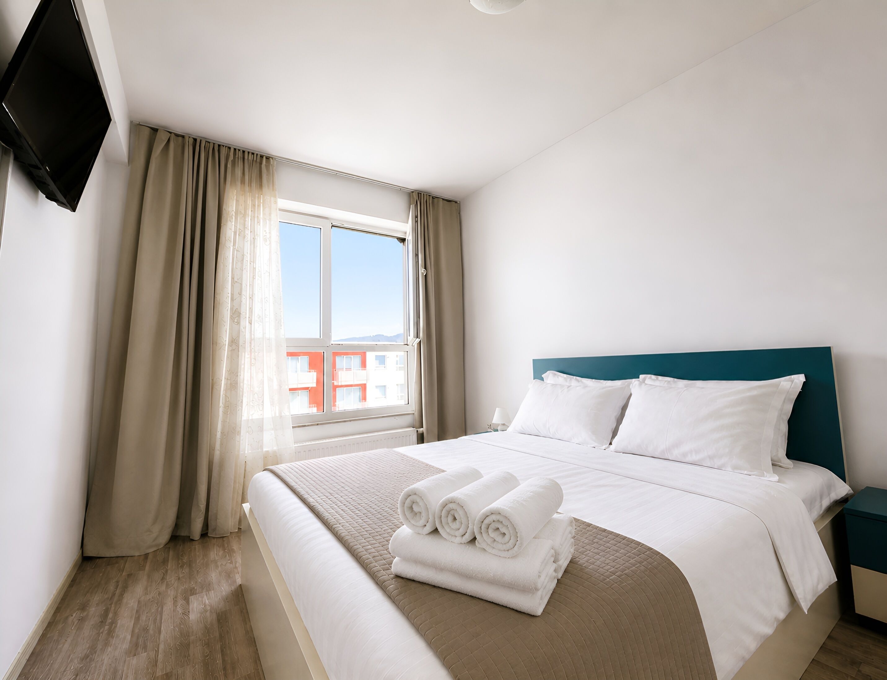 Deluxe Condo, Mountain View