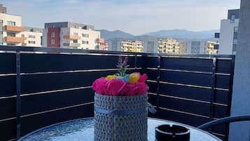 Appartamento familiare, vista montagna | Vista balcone