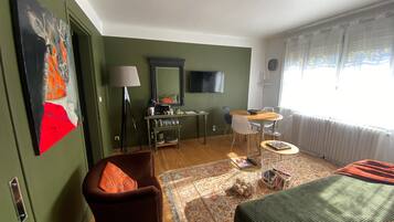 2 sovrum, strykjärn/strykbräda, gratis wi-fi och sängkläder