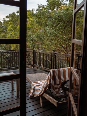 Apartemen Deluks, balkon, pemandangan kebun | Pemandangan dari kamar