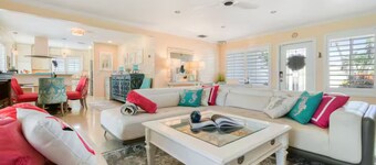 NEW! Mermaid Coastal Retreat-Wlk to Beach &Relax!